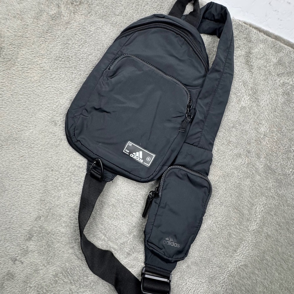 Adidas Sling Bag Unisex OS Black Excellent Crossbody Techwear Utility Pouch